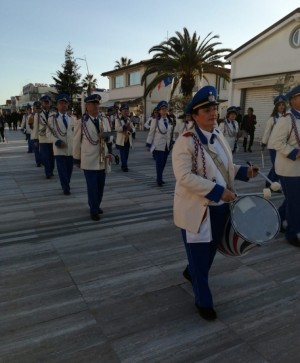 Al Lido di Camaiore sfila la Filarmonica di Capezzano Pianore